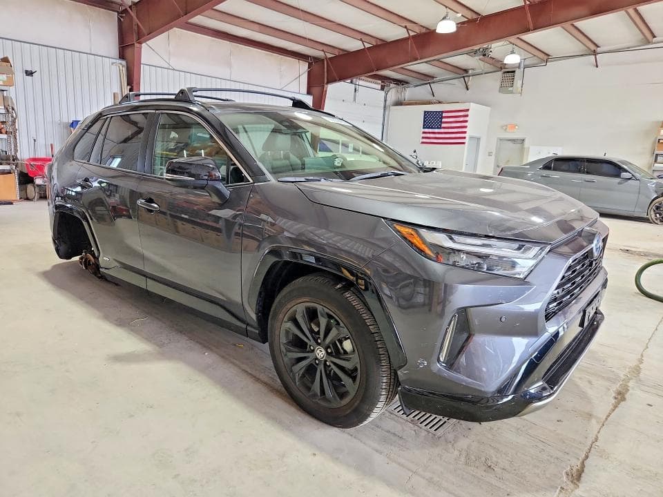 2024 TOYOTA RAV4 XSE 4