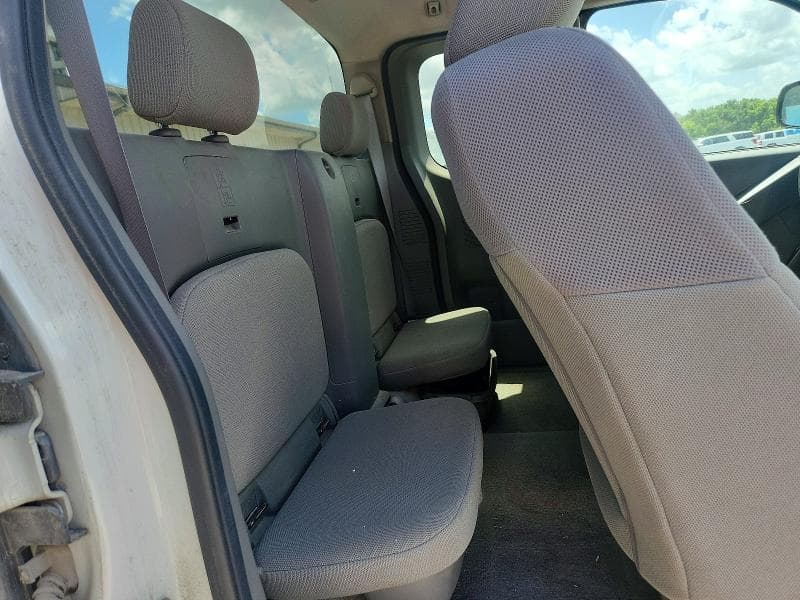2017 NISSAN FRONTIER S 10