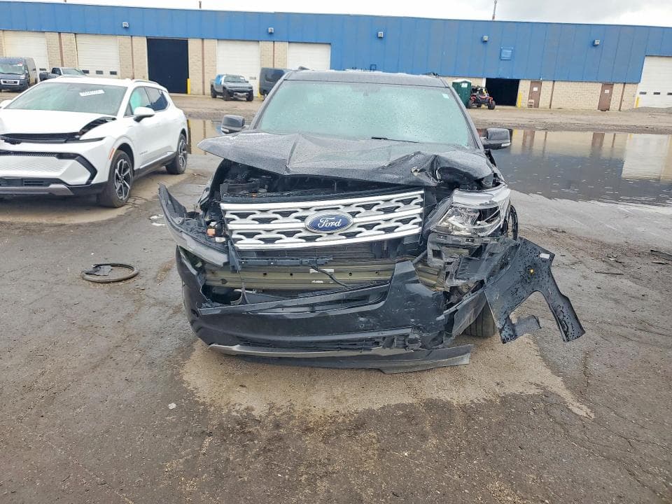 2018 FORD EXPLORER XLT 5