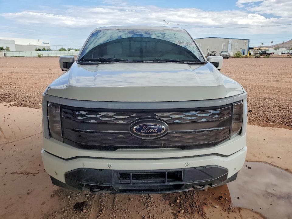 2023 FORD F150 LIGHTNING PRO 5
