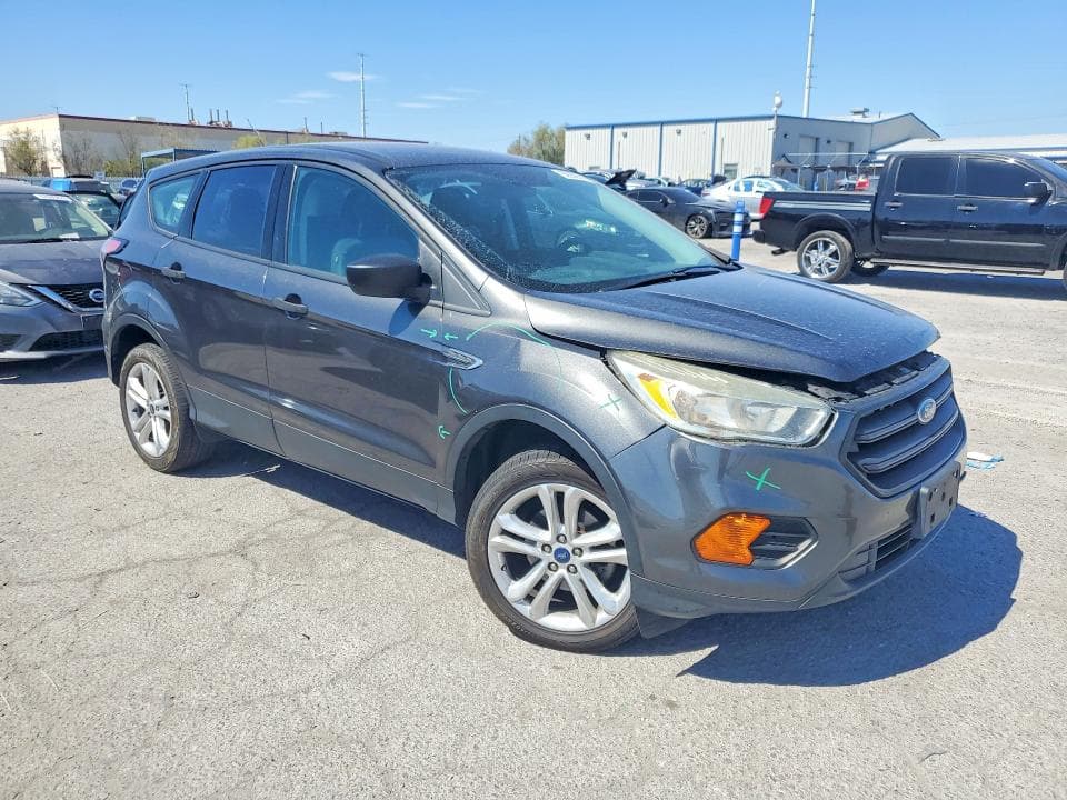 2017 FORD ESCAPE S 4