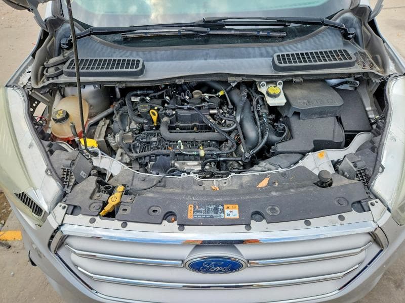 2017 FORD ESCAPE SE 12