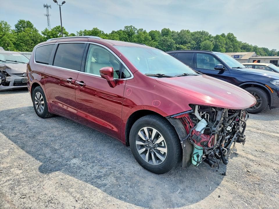 2021 CHRYSLER PACIFICA HYBRID TOURING L 4