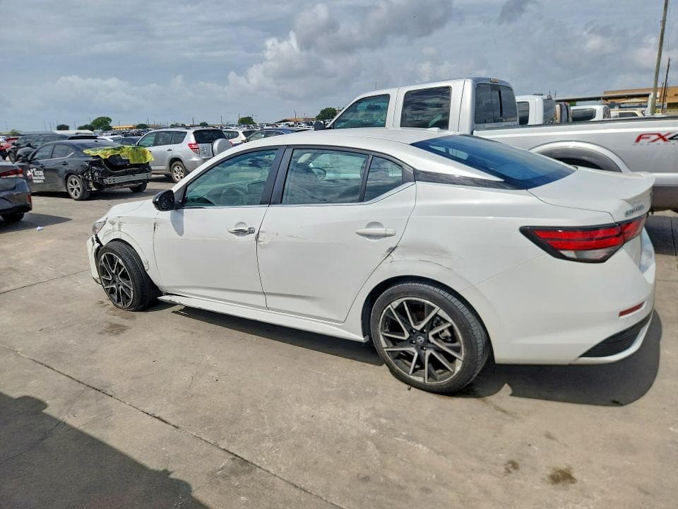 2025 NISSAN SENTRA SR 2