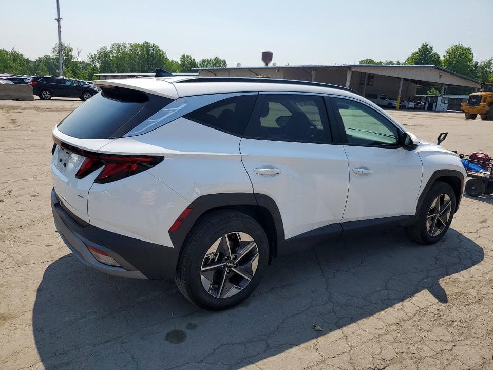 2026 HYUNDAI TUCSON SEL 3