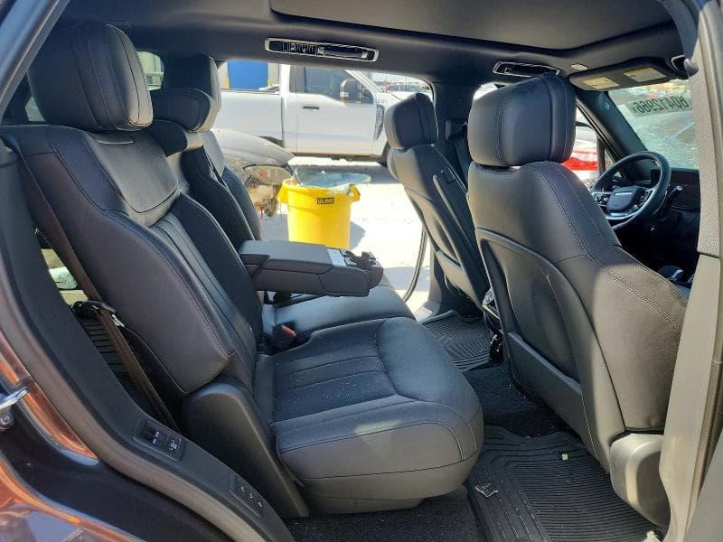 2025 LAND ROVER RANGE ROVER SE 11