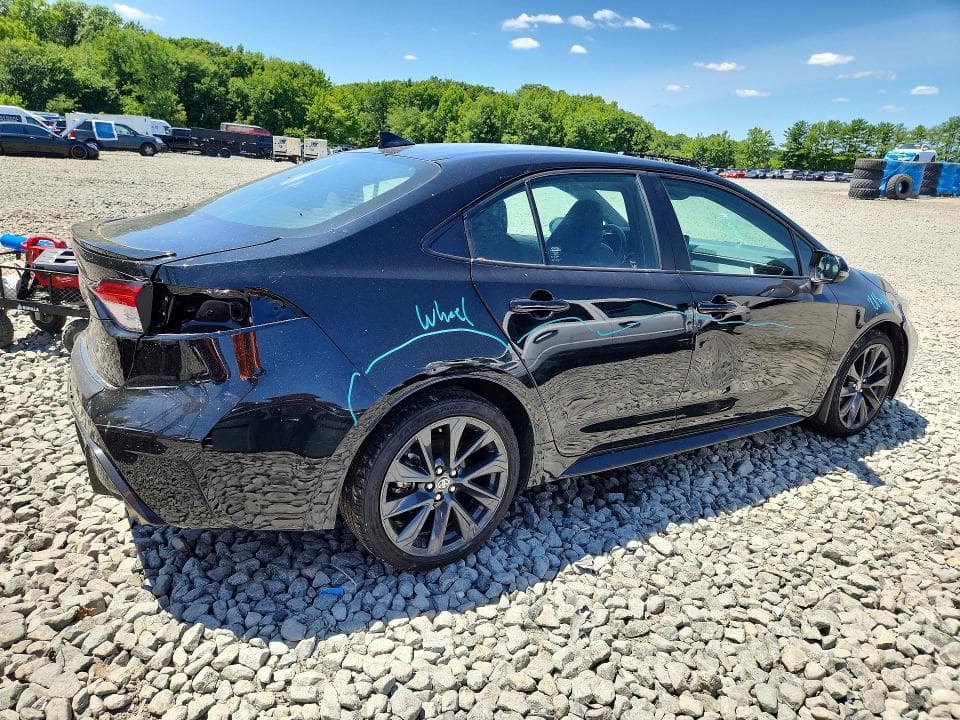 2024 TOYOTA COROLLA SE 3
