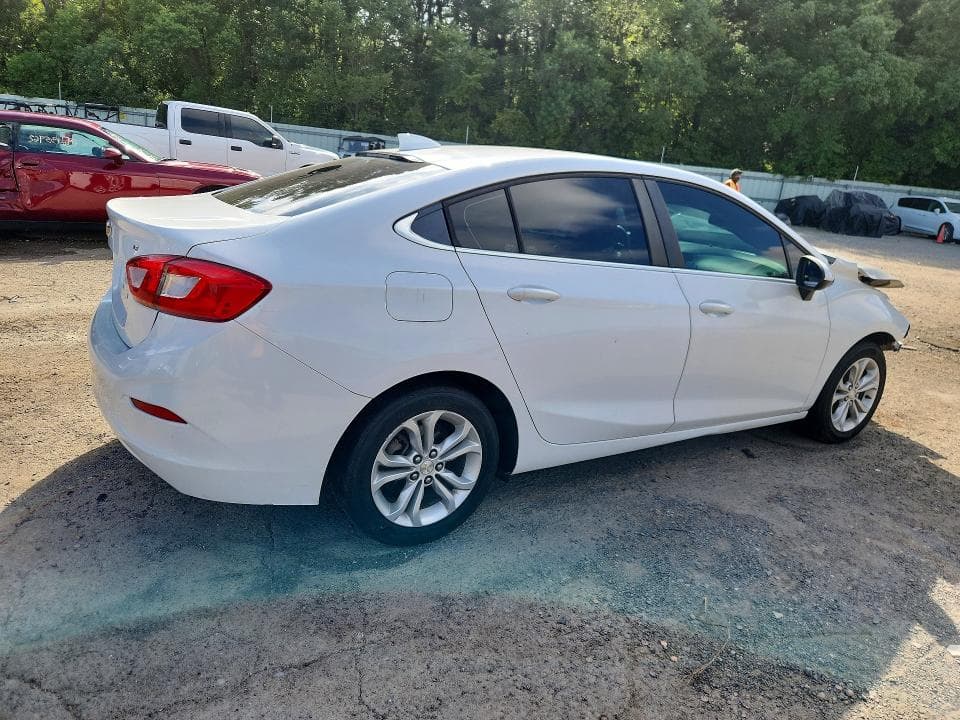 2019 CHEVROLET CRUZE LT 3