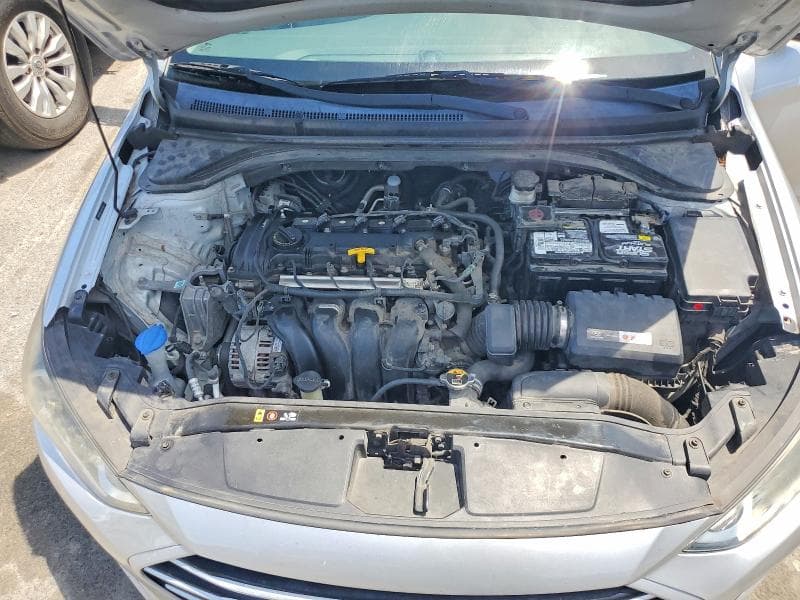 2018 HYUNDAI ELANTRA SEL 11