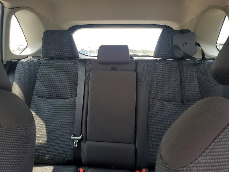 2022 TOYOTA RAV4 LE 10