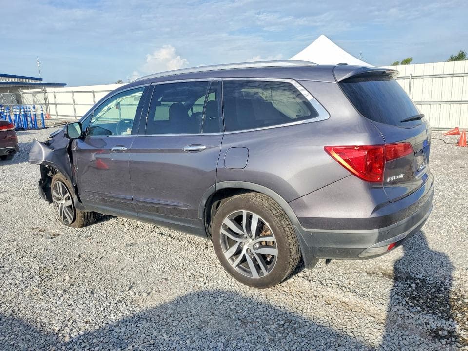 2017 HONDA PILOT TOURING 2