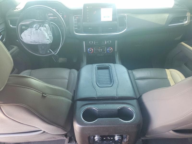 2024 GMC YUKON SLT 8