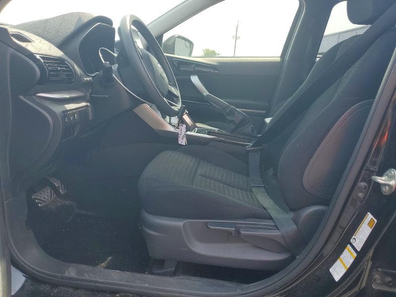 2022 MITSUBISHI ECLIPSE CROSS LE 7