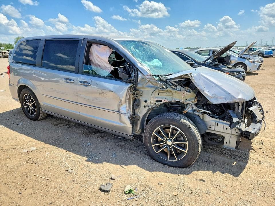 2017 DODGE GRAND CARAVAN SE 4