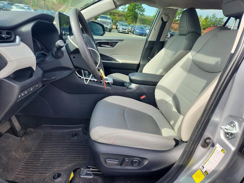 2023 TOYOTA RAV4 XLE PREMIUM 7