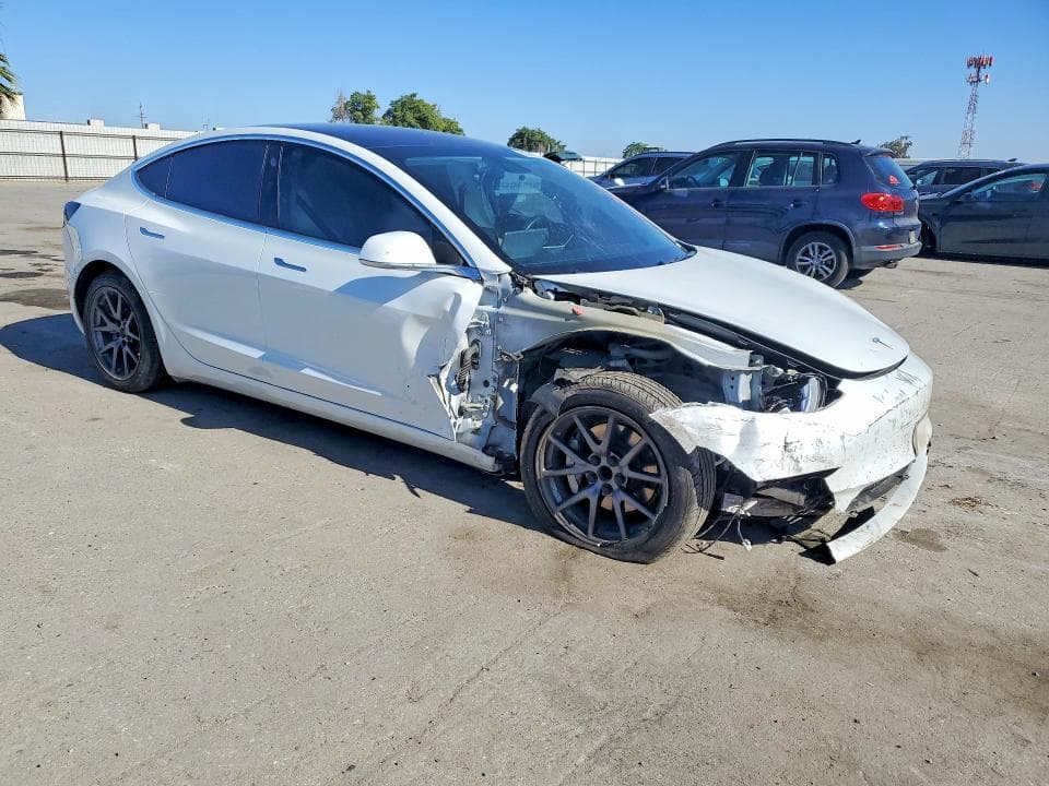 2018 TESLA MODEL 3 4