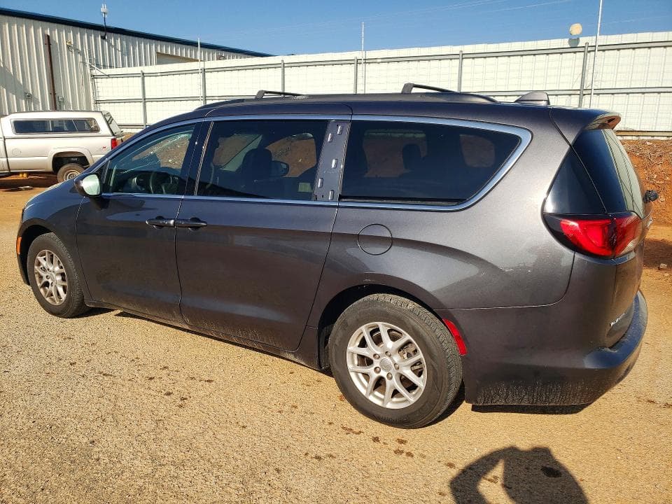 2020 CHRYSLER VOYAGER LXI 2