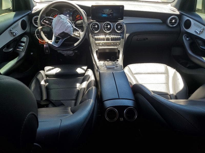 2021 MERCEDES-BENZ GLC 300 4MATIC 8