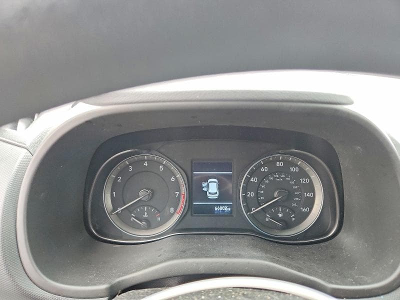 2019 HYUNDAI KONA SE 9