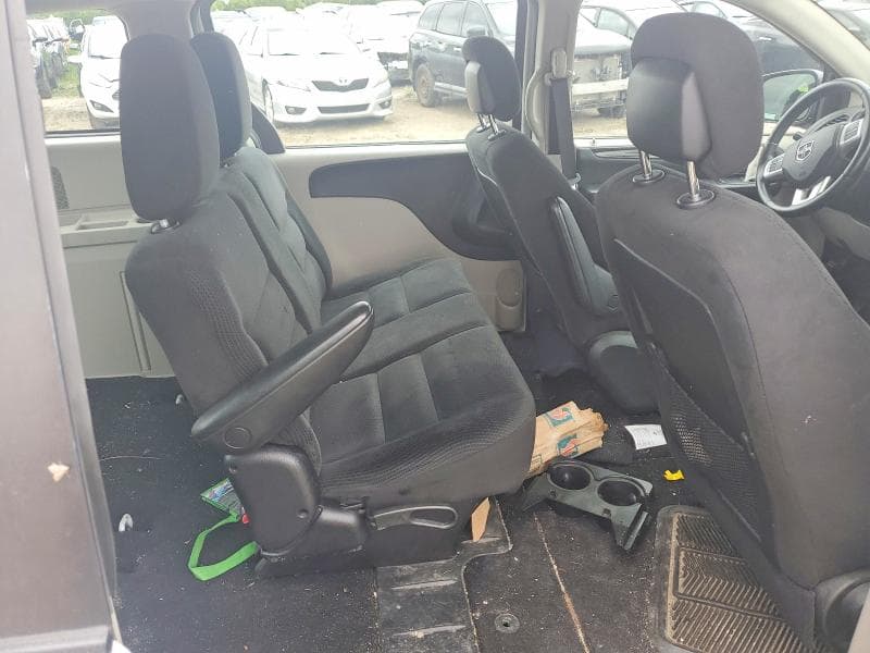 2017 DODGE GRAND CARAVAN SE 11