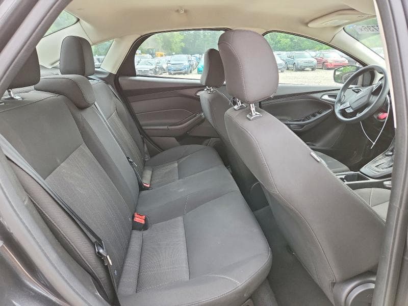 2017 FORD FOCUS SE 10