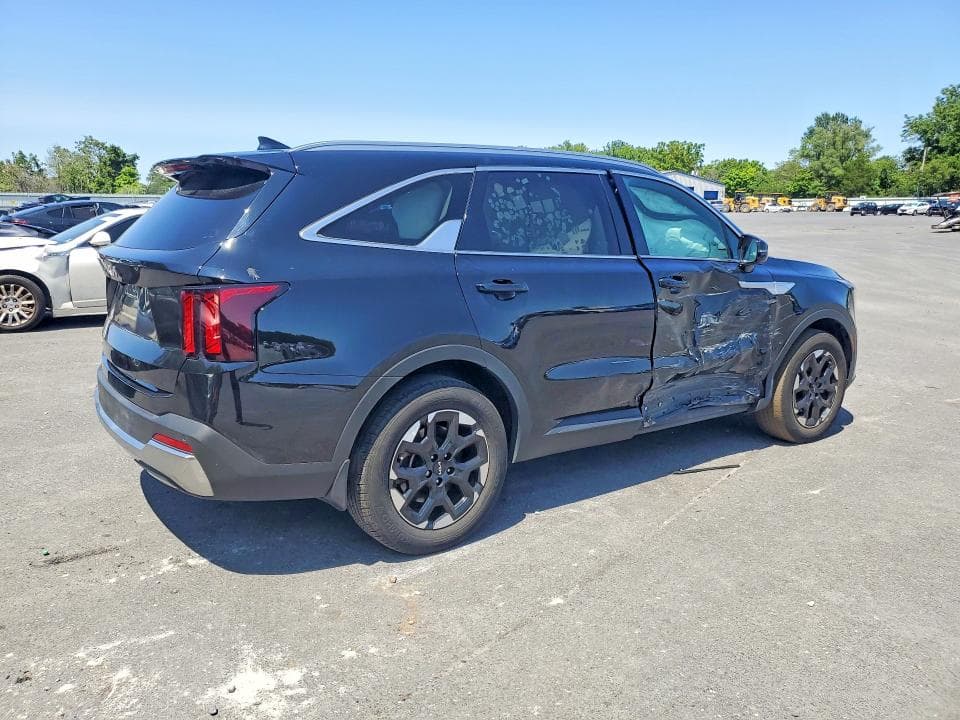 2024 KIA SORENTO S 3
