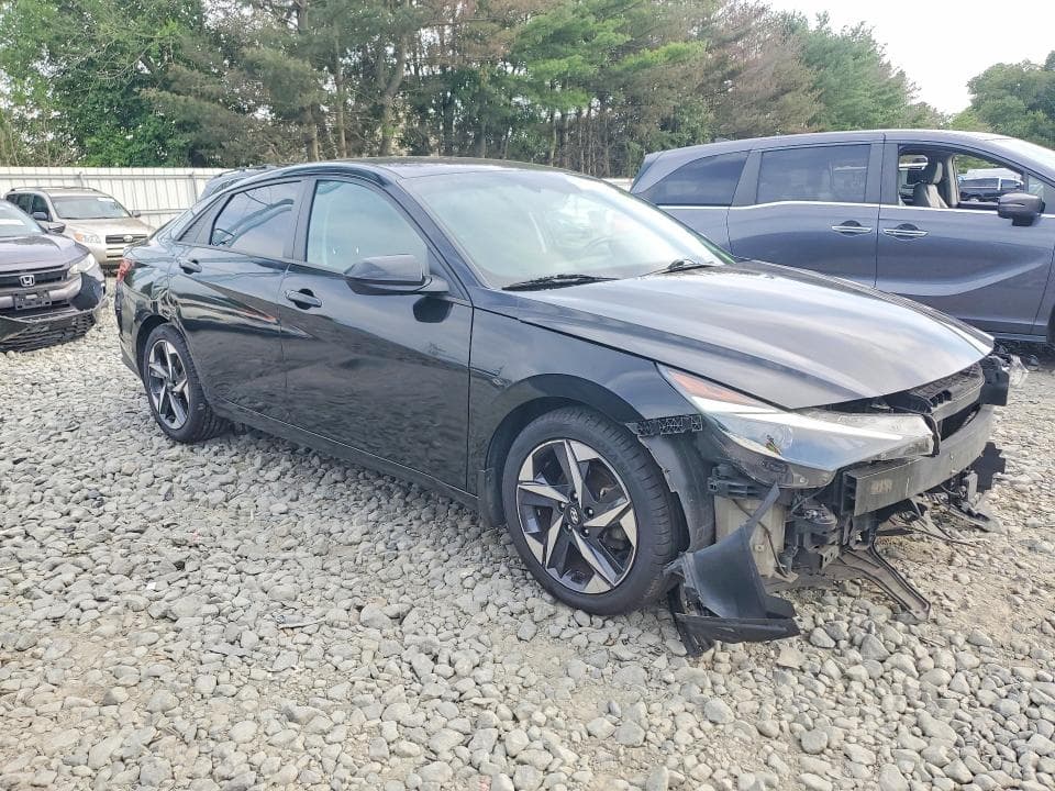 2023 HYUNDAI ELANTRA SEL 4