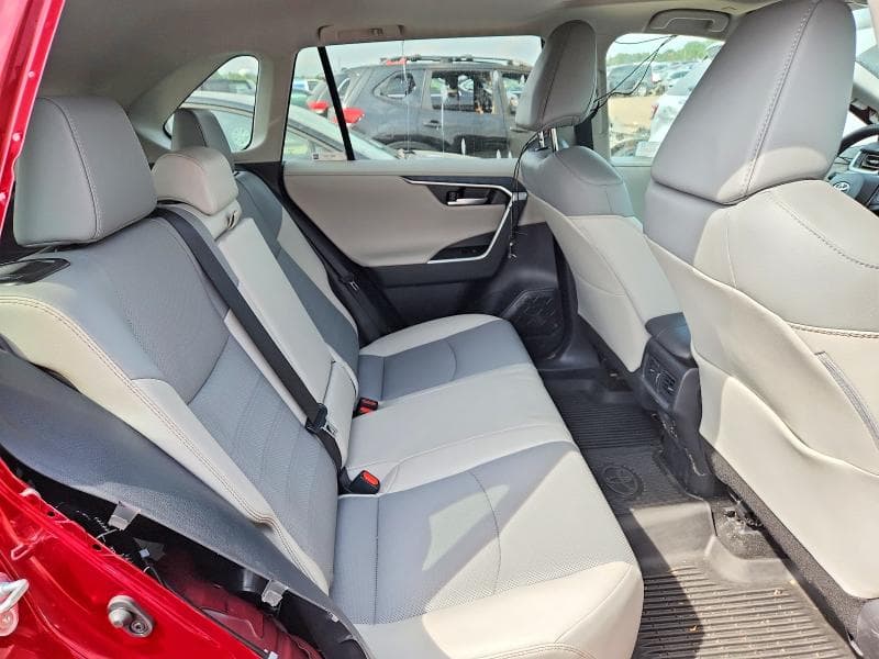 2025 TOYOTA RAV4 LIMITED 11