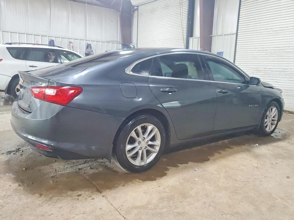 2017 CHEVROLET MALIBU LT 3