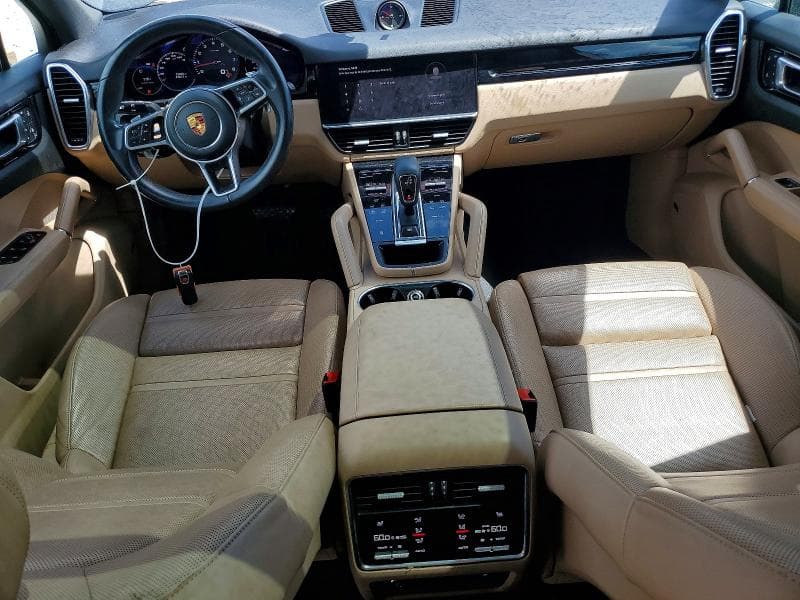 2022 PORSCHE CAYENNE 8