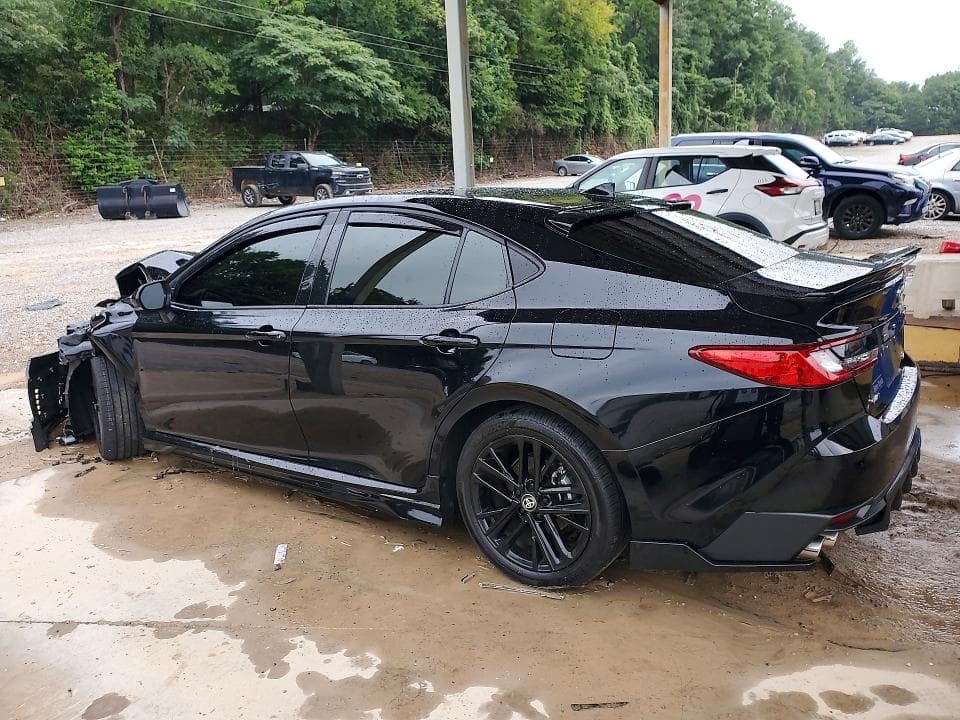 2025 TOYOTA CAMRY SE 2