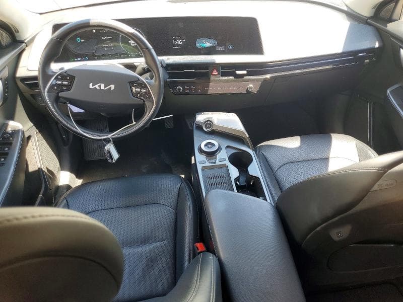 2023 KIA EV6 WIND 8
