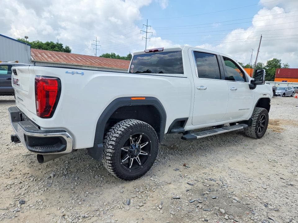 2023 GMC SIERRA K2500 SLT 3