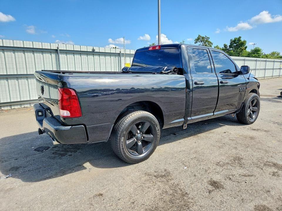 2017 RAM 1500 ST 3