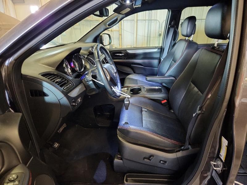 2017 DODGE GRAND CARAVAN GT 7