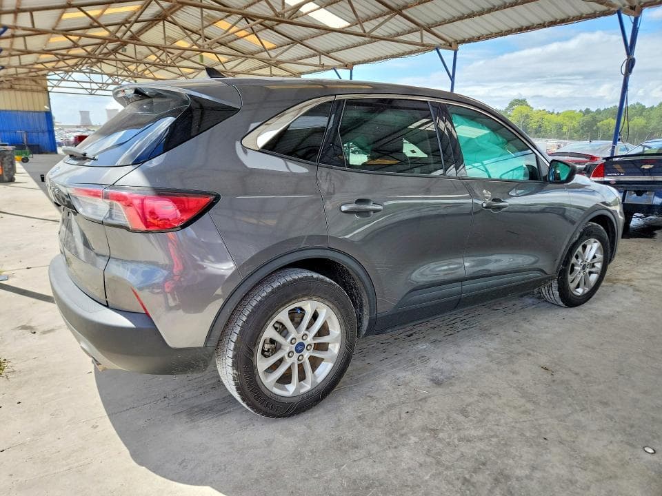 2022 FORD ESCAPE SE 3
