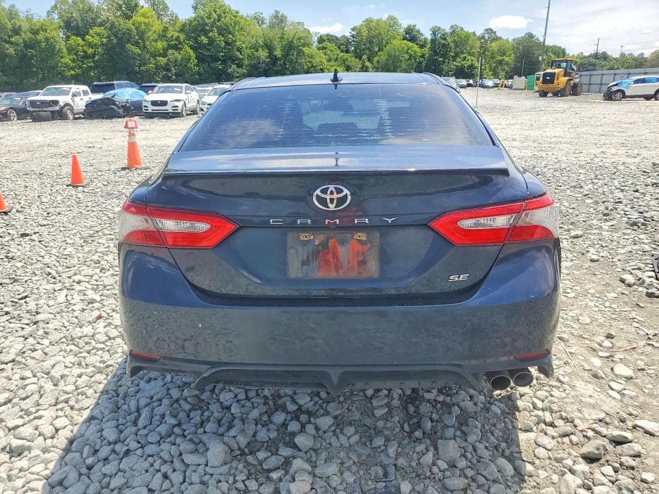 2019 TOYOTA CAMRY SE 6