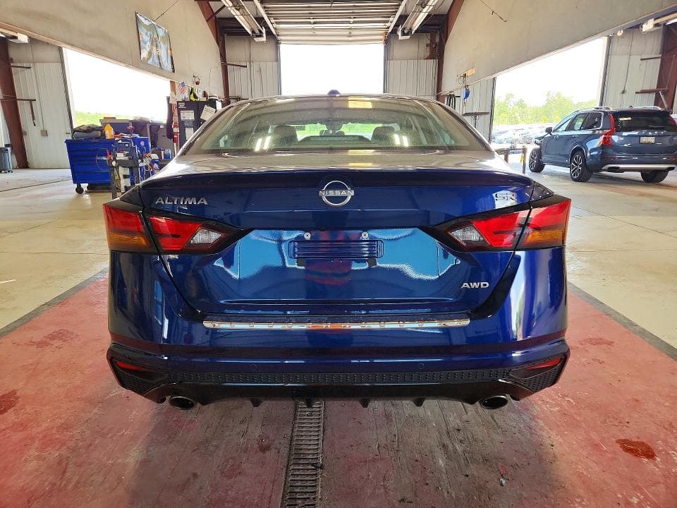 2023 NISSAN ALTIMA SR 6