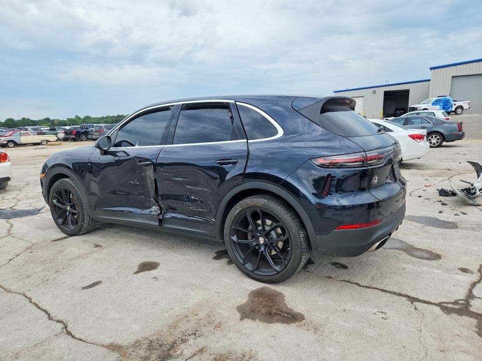 2022 PORSCHE CAYENNE 2