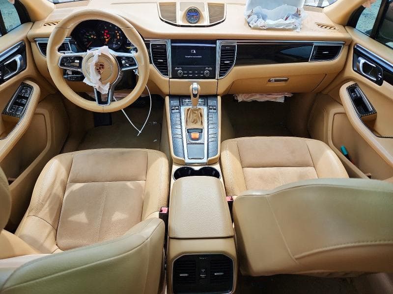 2017 PORSCHE MACAN 8