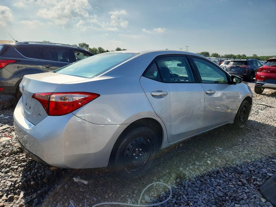 2017 TOYOTA COROLLA LE 3