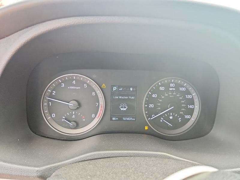2017 HYUNDAI TUCSON SE PLUS 9