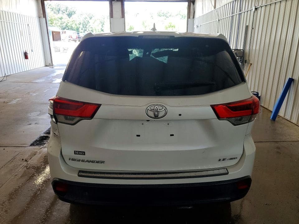 2017 TOYOTA HIGHLANDER LE PLUS 6