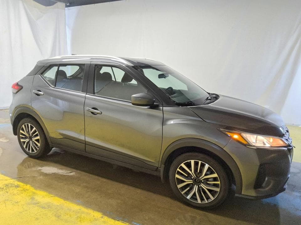 2023 NISSAN KICKS SV 4
