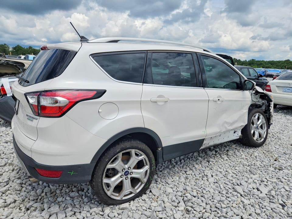 2018 FORD ESCAPE TITANIUM 3