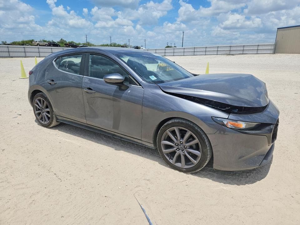 2019 MAZDA 3 4