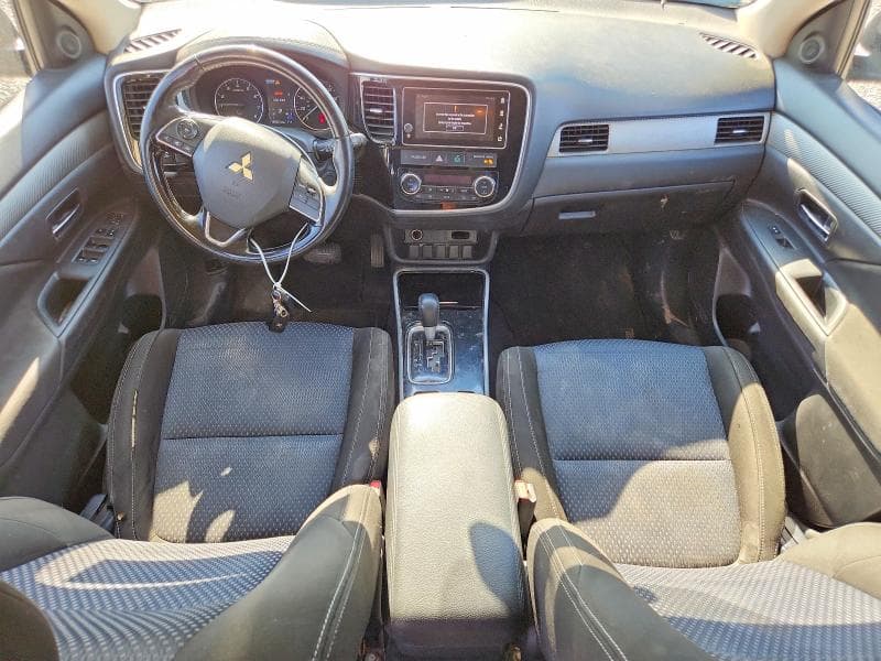 2018 MITSUBISHI OUTLANDER SE 8
