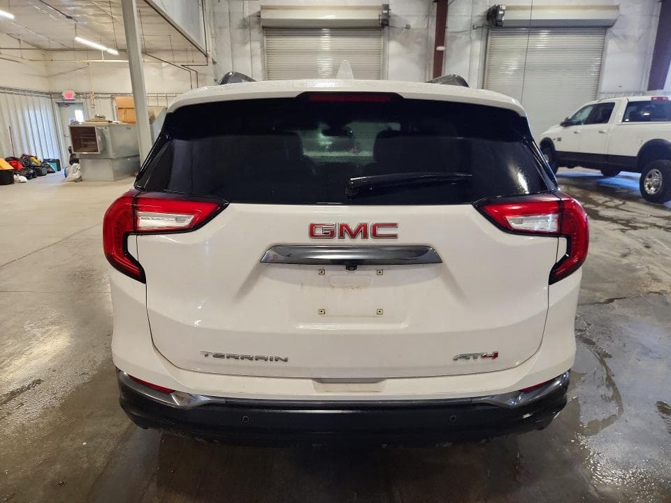 2023 GMC TERRAIN AT4 6
