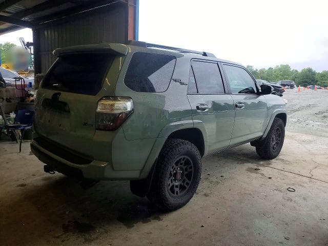 2022 TOYOTA 4RUNNER TRD OFF-ROAD 3