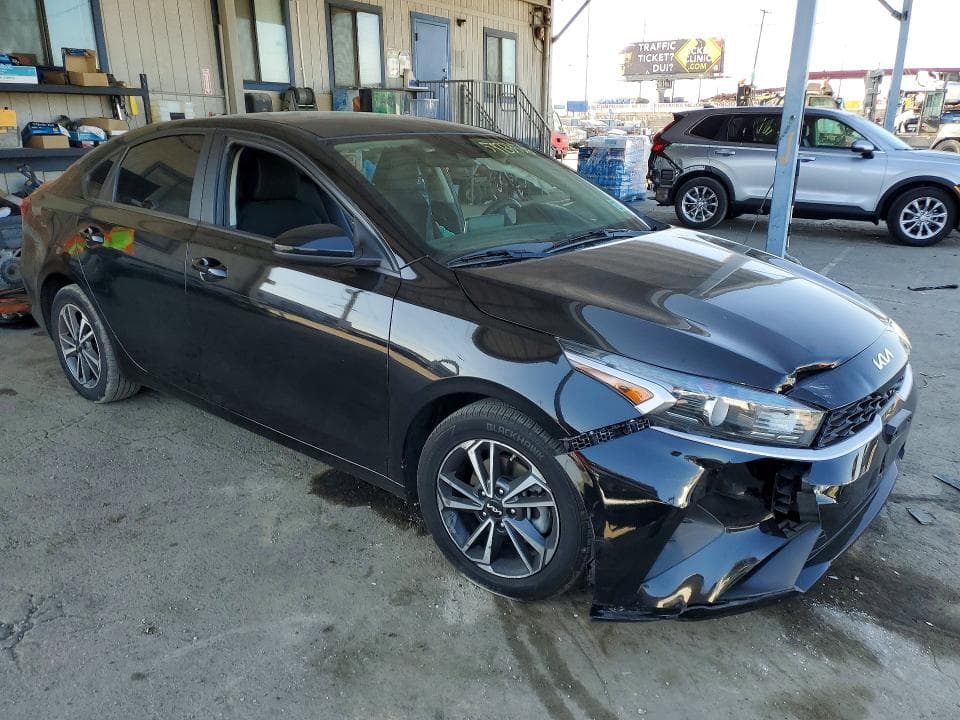 2022 KIA FORTE LXS 4